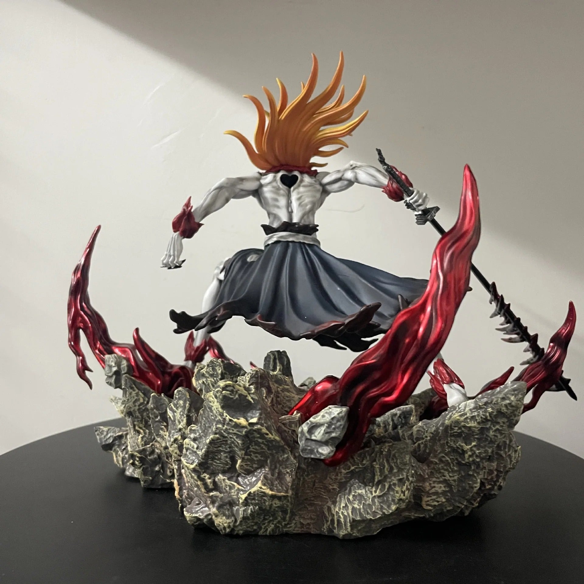 Action Figure Ichigo Hollowfied 23cm – Getsuga Tensho Bleach Estátua PVC Colecionável Anime | Bankai Boss