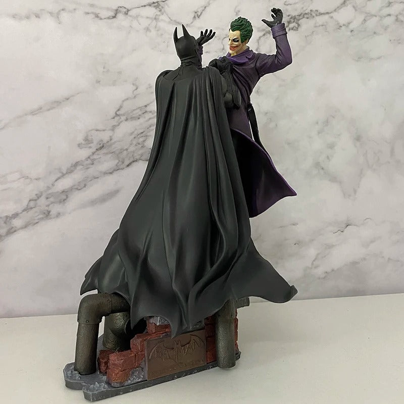 Action Figure Batman vs Coringa 28cm – Arkham Estátua PVC com Base Grande Colecionável DC | Bankai Boss